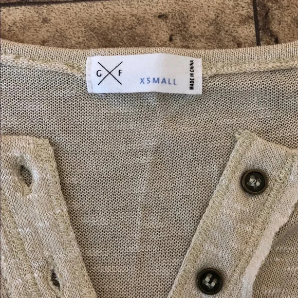 COPY - Women's GF Long Sleeved Top - Sz. XS - Picture 3 of 4